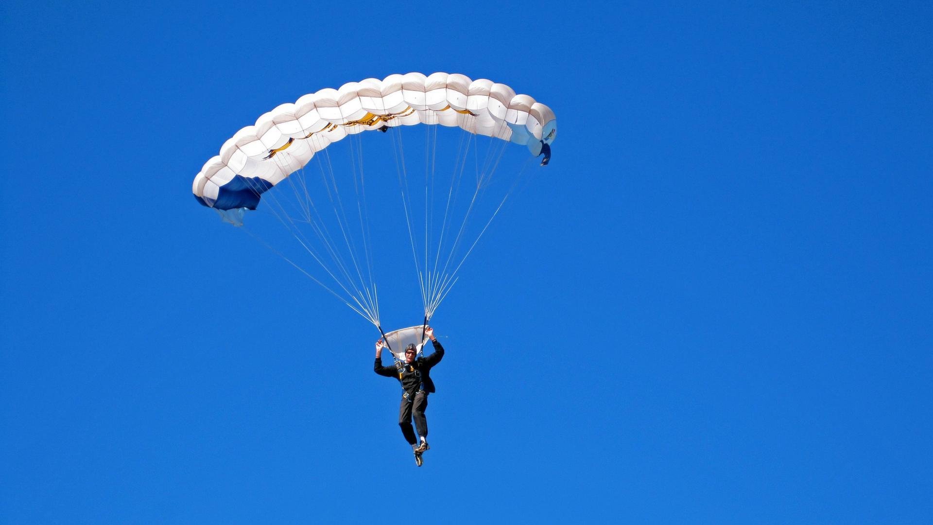 开云网页-《技术革新：AI助阵推动电竞比赛提升体验》，技术革新项目及获奖情况